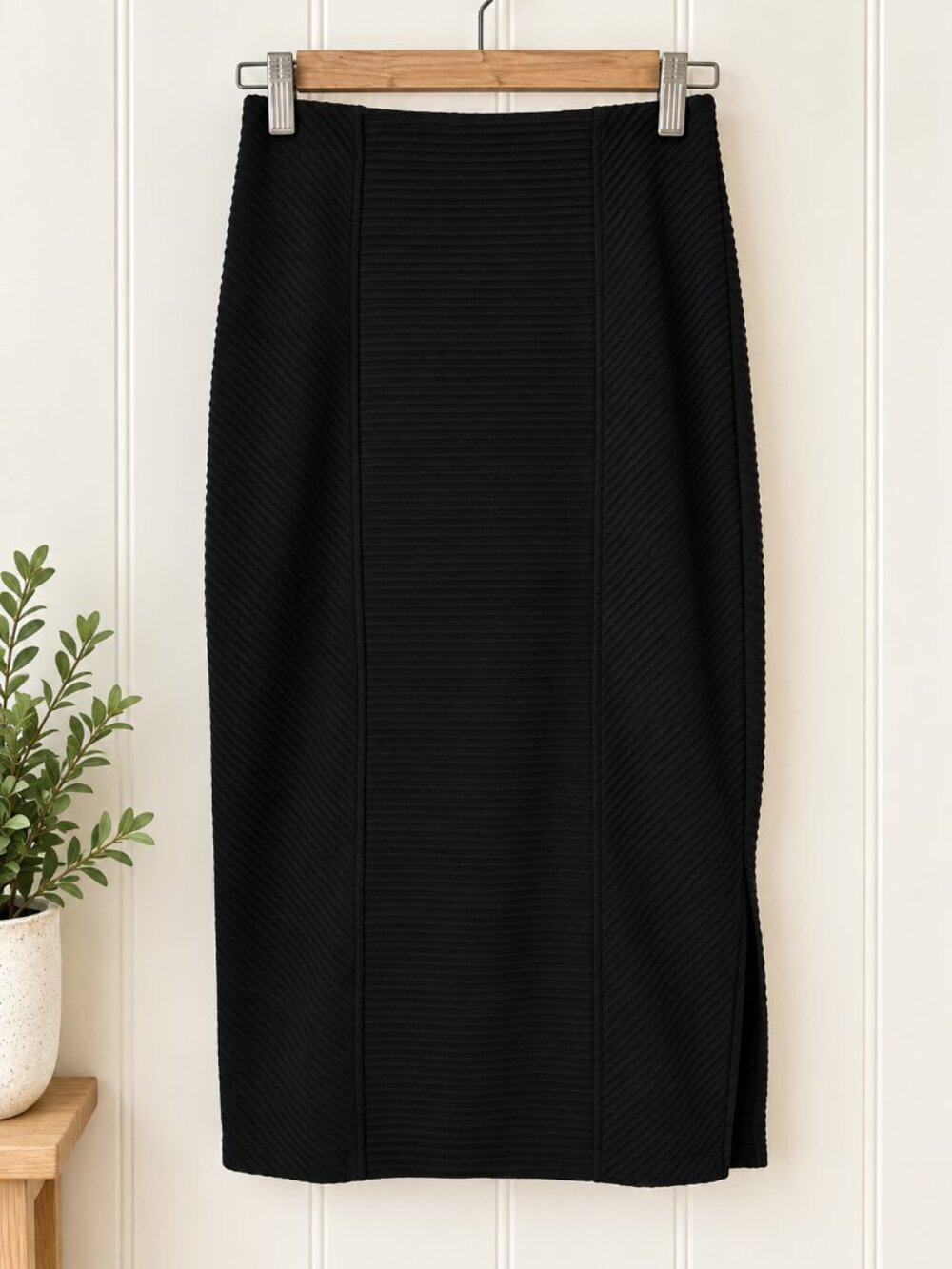 Band of the Free Black Midi Skirt Medium Ribbed Side Slit Stretch NWT